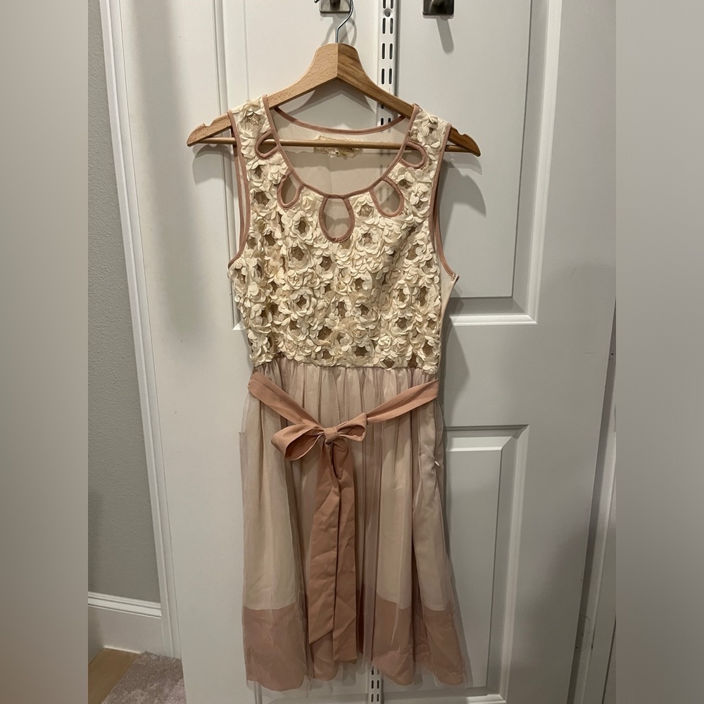 A'Reve Cream and Pink Floral Dress